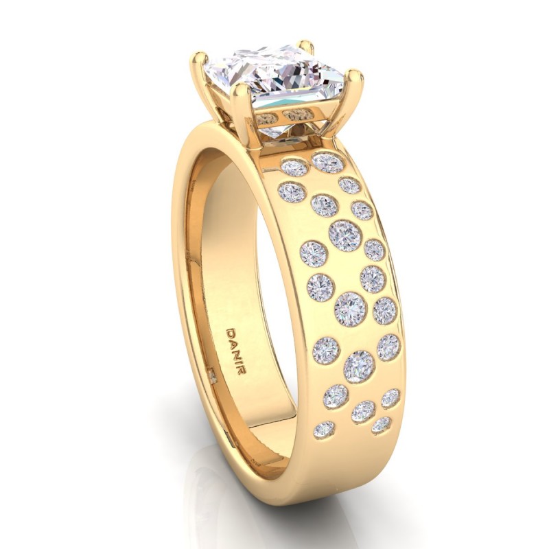 18K Yellow Gold <br> Casadei Princess Diamond Engagement Ring Yellow Gold 