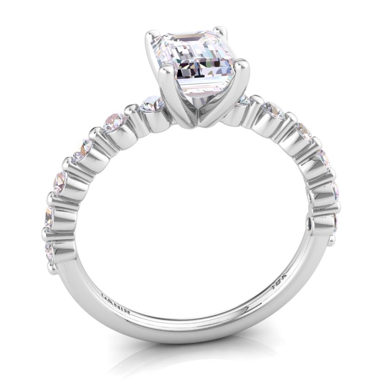 Platinum <br> Diana Diamond Engagement Ring Emerald Platinum