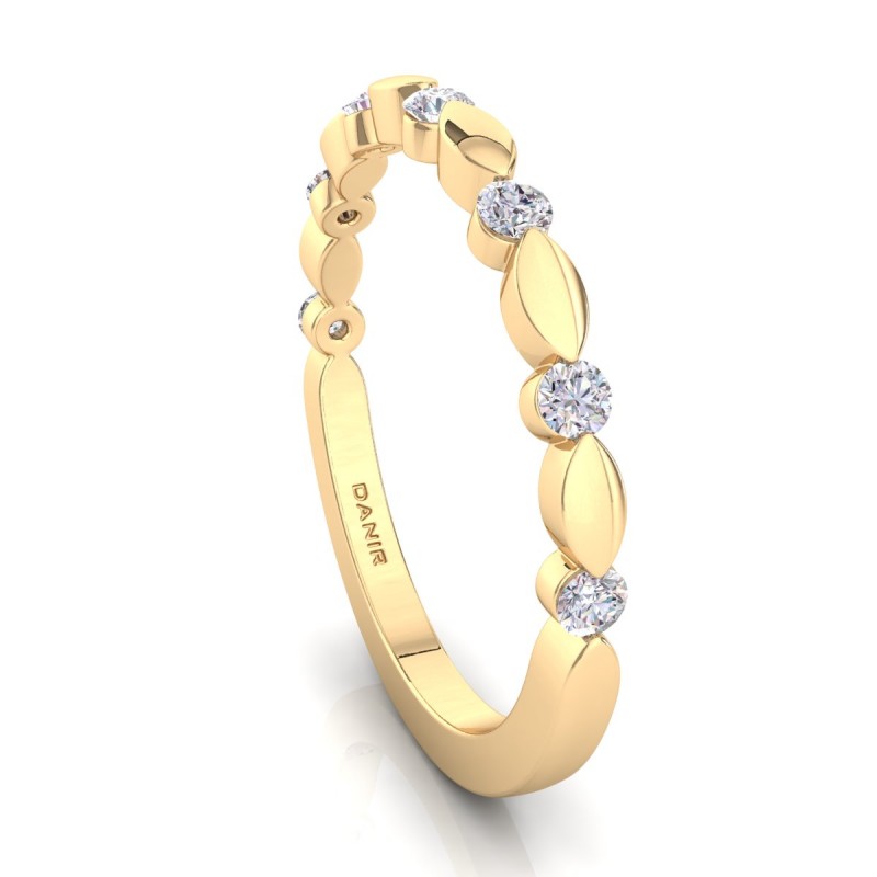18K Yellow Gold Lisa Diamond Ring